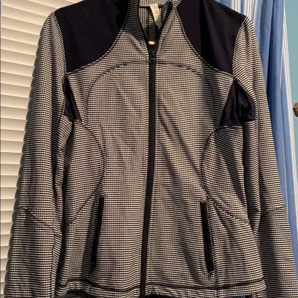 Lulu lemon sweatshirt